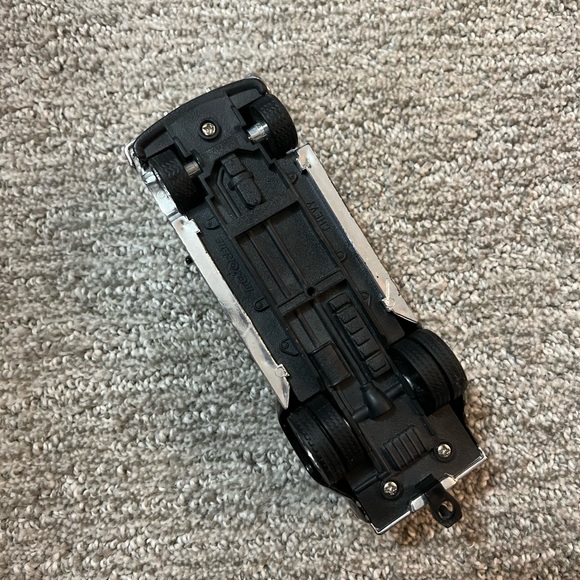 Chevy Custom Dually Truck Figure Toy Purple Black - Picture 5 of 5